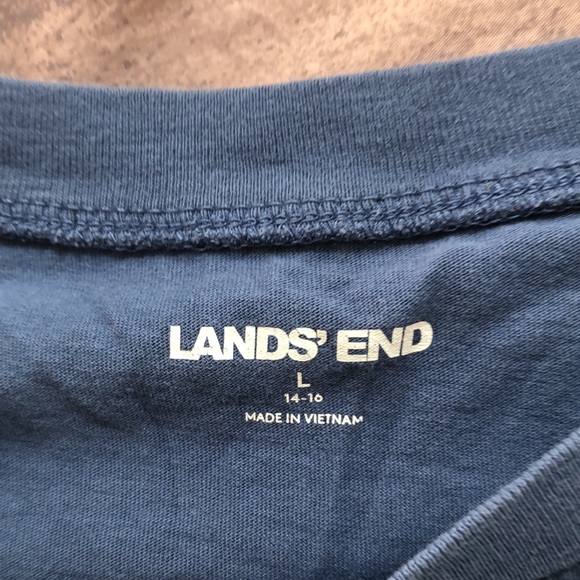 Lands’ End bundle. A long sleeve flipy tee and a sweater. T is large sweater XL. - Picture 12 of 13